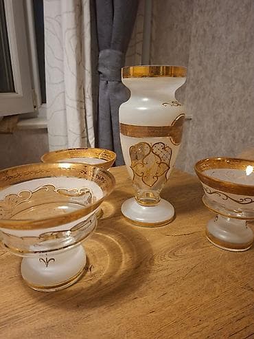 Блюдо для тортов и сладостей, цвет - Белый, Стекло at lalafo.az Блюдо для тортов и сладостей, цвет - Белый, Стекло