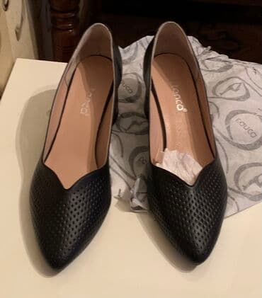 yun qadın şap şapları: Tuflilər, Ölçü: 40, rəng - Qara, Yeni — 2