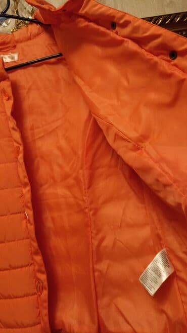 sarı rəngli kişi gödəkçəsi: Kurtka,proizvodstvo Germanii.novaya,ocen krasivaya i modnaya.razmer — 3