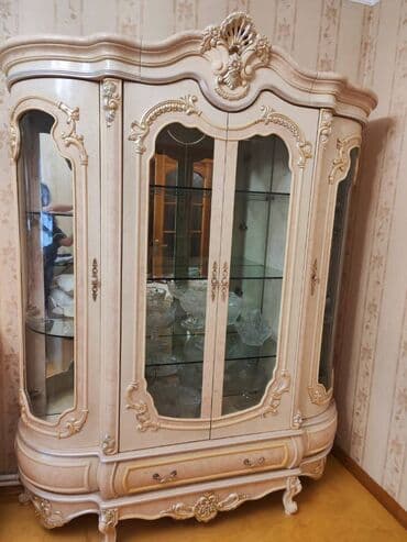 işlenmiş mebeller satilir: İşlənmiş, Komod, Servant — 4