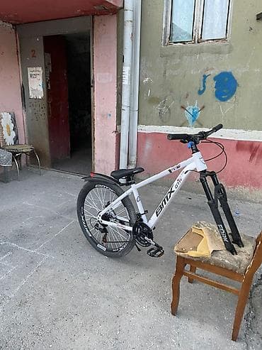 Velosiped – BTMX GTX (dağ/mtb tərzi) - Rəng: ağ gövdə, qara