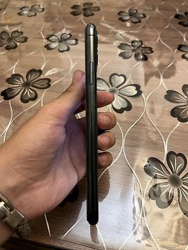 Elektronika: IPhone 11 Pro Max, Matte Midnight Green — 2