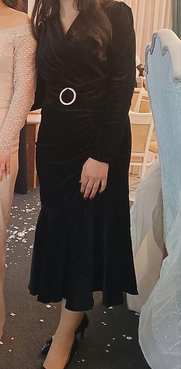 Qara məxmər don - Model: Sarğı tipli (wrap) üst hissə, V-yaxa - — 1