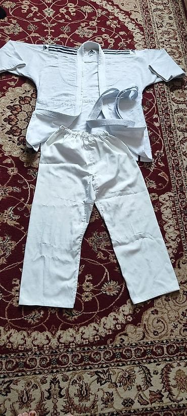 Adidas ağ rəngli cüdo kimono dəsti - Brend: Adidas - Komplekt: üst — 4