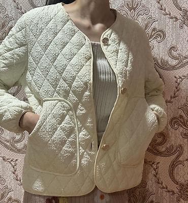 Qadın üçün yastı tikişli, kapitone üslubda qısa jaket.gödəkcə — 3