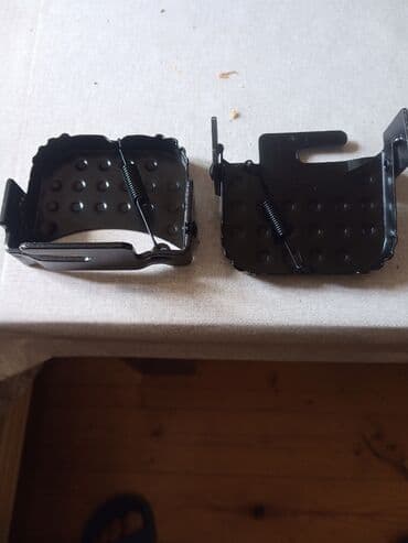 авто запчасти на опель: Qara rəngdə iki ədəd metal pedallar. Pedalların üzərində çoxsaylı — 1