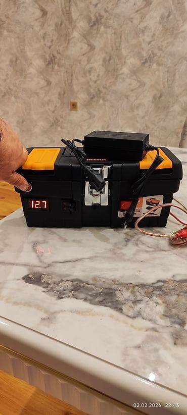 canon eos m: Daşına bilən enerji qutusu – 12 V akkumulyatorlu Məhsul təsviri: - — 3