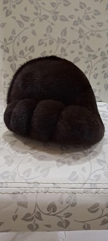 Qadın kürk papaq - Material: təbii qara/šokolad rəngli mink