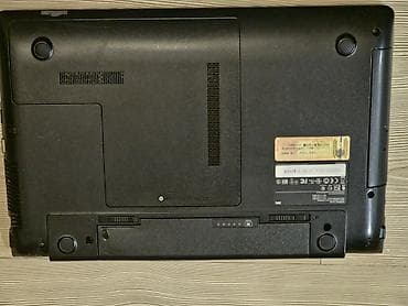 samsung monitör: Samsung noutbuk - Prosessor: Intel Core i5 (etiketdə göstərilib) - — 3