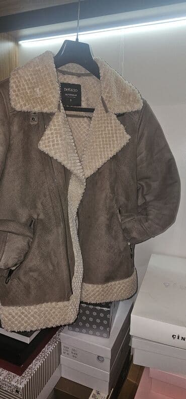 Dublyonka, Defacto, S