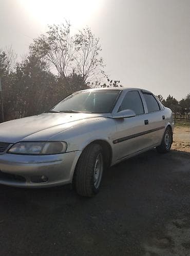 vaz 2101 stoplari: Opel Admiral: 1.8 l | 1997 il Sedan — 1