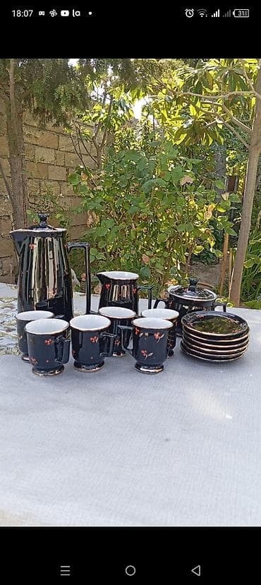 keramik: Məhsul: Masaüstü servis dəstləri (3 ayrı dəst) 1) Qara keramik/qaynar — 1