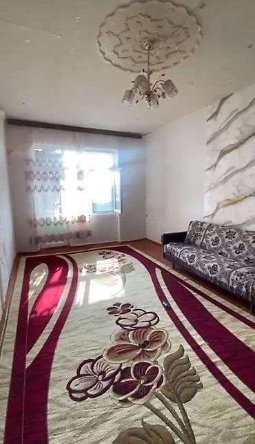 ağ şəhərdə evlərin satışı: Satılır: 3 otaqlı mənzil + mətbəx + 2 eyvan(balkon) Ponarama Mənzərə — 9