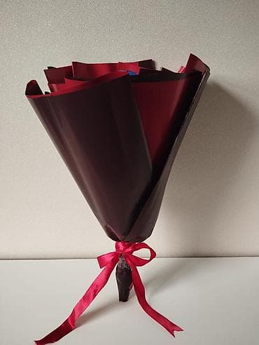 usaq paltar: Gülər — 9