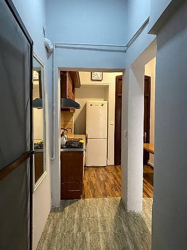 Kommersiya daşınmaz əmlakı: Uzunmüddetli verilir.Aileye verilir.3 otaqli həyət evidir.Əşyalıdır — 1