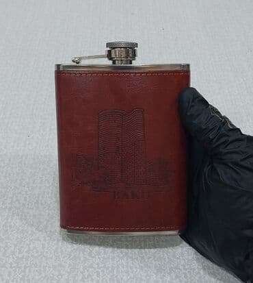 şahmat satılır: İçki qabı dəsti şahmat lövhəsi ilə birlikdə satılır. Üzərində Qız — 8