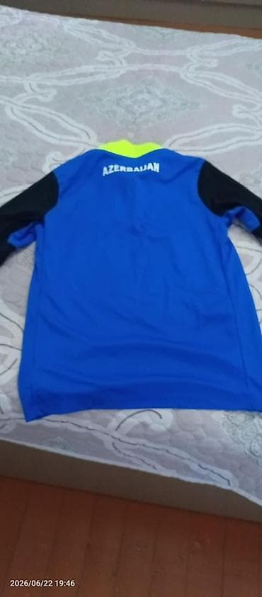 свитшот: Məhsul: AFFA/Nike məşq üstü (Azerbaijan) Xüsusiyyətlər: - Rəng: mavi — 2