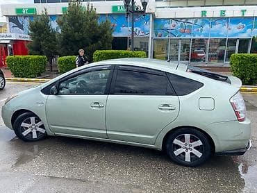 hava kompresoru satilir: Toyota Prius (2-ci nəsil) hibrid hetçbek - Kuzov: hetçbek, açıq yaşıl — 2