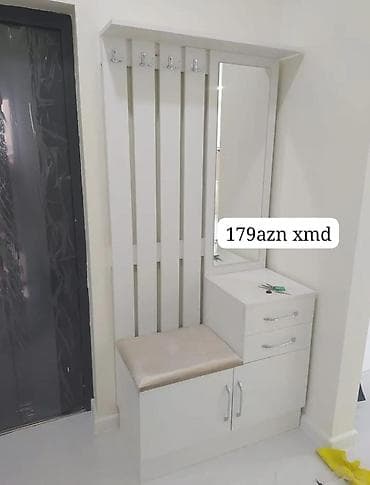 Dəhliz üçün çoxfunksiyalı konsol-asqı sistemi. Xüsusiyyətlər: - Rəng
