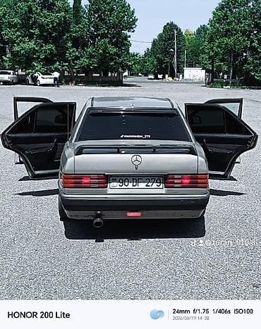 diffuser satisi: Mercedes-Benz 190 (W201): 2 l | 1990 il Sedan — 5