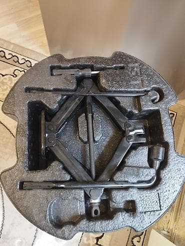 formula tekerler: Mexanik Domkrat, Maksimum yükqaldırma: 1 t — 2