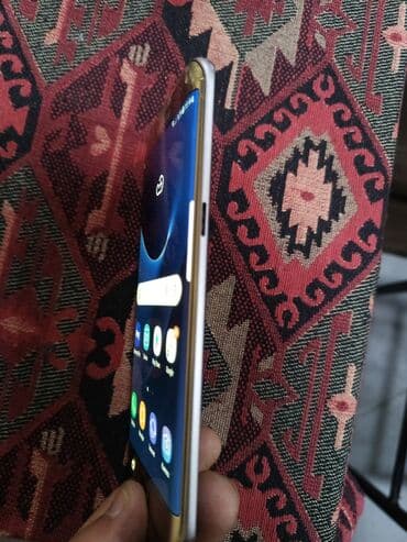 samsung galaxy s3 ekran: Samsung Galaxy S7 Edge, 32 GB, rəng - Qızılı, Barmaq izi — 1