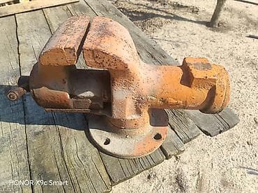 mate: Dəzgah üçün mexaniki qısqac (sancaqlı vintli mengene) - Material — 1