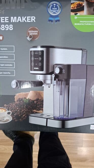 Qəhvə maşını Yarımavtomat, Süd qabı ilə