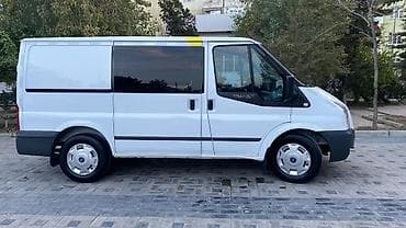 kridit masin: Ford Transit: 2.2 l | 2010 il 218461 km Van body type — 8