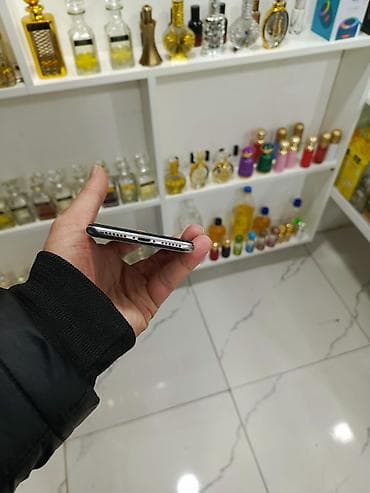 Аудиотехника: IPhone X, Серебристый, Face ID — 3