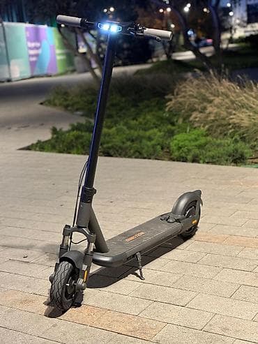 INMOTION elektrik skuteri Əsas xüsusiyyətlər: - Güclü ön işıq və — 7