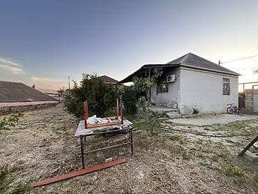 ev alqi satqis: Binəqədi qəs. 3 otaqlı, 90 kv. m — 8