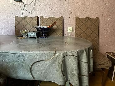 ofis stullari: Qonaq otağı üçün, Açılmayan, Yumru masa, 4 stul — 1