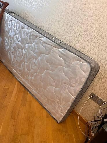 3 eded matras var Olcu 90*200 yenidi Qiymet 1 ededi 30 azn Unvan 9 mkr — 1