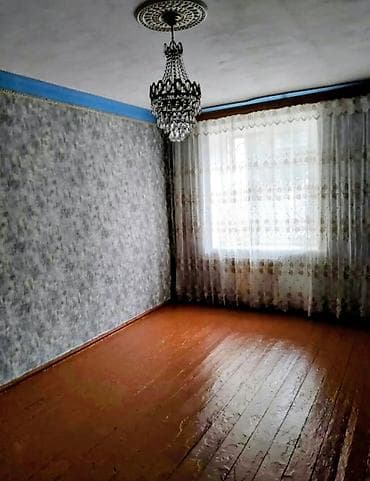 Квартира 1 комнатная в Бадамдарте около 219 школы, переделанная в две