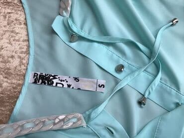 боорсок на заказ бишкек: Платье декольте. Длина выше колена. Бренд: WAGGON (париж). Размер — 6