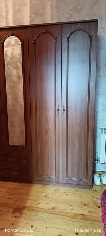 4 qapili dolab: Açılan, 4 qapılı Düz dolab, Qarderob, paltar dolabı — 2