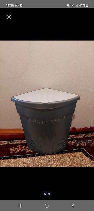 Künc üçün plastik paltar səbəti - Forması: üçbucaq/künc forması – dar