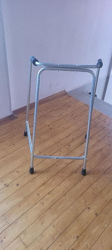 Piyada çərçivəsi (walker) - Material: yüngül, möhkəm metal karkas - 4