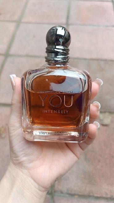e vitamini uz ucun: Giorgio Armani Emporio Armani “Stronger With You Intensely” kişi ətiri — 1