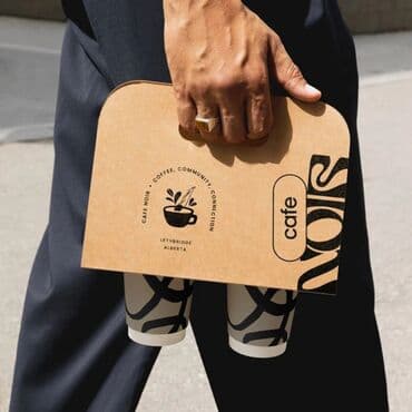 daş stəkan: İki stəkan üçün nəzərdə tutulmuş bu daşıyıcı, içkilərinizi asanlıqla — 3