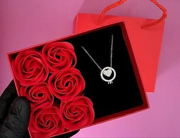 Hediyelik 8 marta ozel buyurub bu gozel hediyenizi cox munasib qiymete