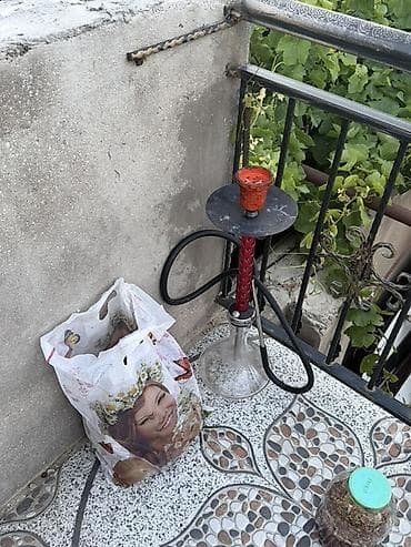 Nargilə dəsti - Şüşə kolba: şəffaf, geniş oturacaqla sabitlik verir