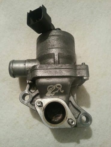 двигатель субару: Subaru 2 mator ucun hava klapani — 1