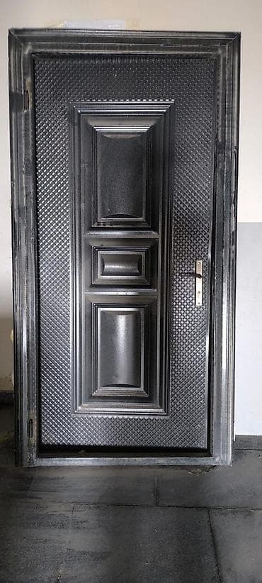 Mənzil üçün İşlənmiş Giriş qapısı Glazok ilə, Zəmanətsiz, Ünvandan götürmə