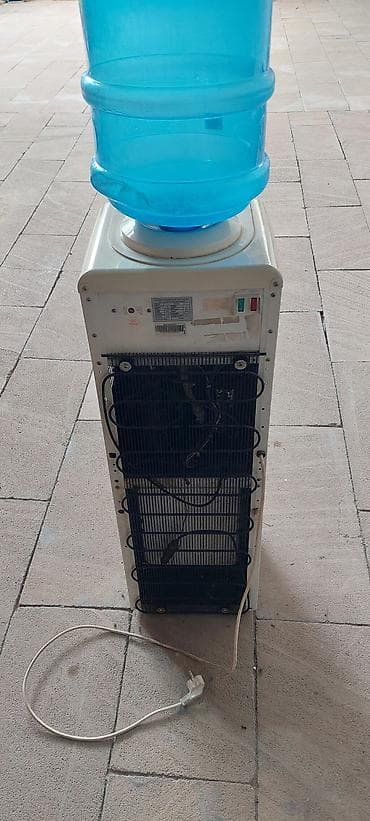 brita su temizleyen filtr: Dispenser Döşəməüstü, Su isitmə ilə, İşlənmiş — 2