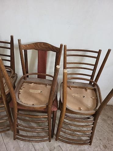 Taxta stullar dəsti - Material: bərk ağac, klassik mərtəbəli arxa