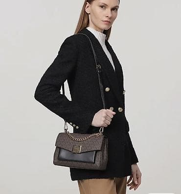 michail kors: Michael Kors çiyin çantası - Model: flap dizaynlı, ön hissədə — 2