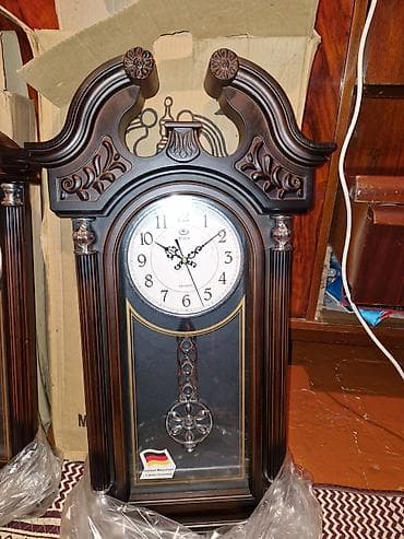 dekor reqemler: Divar saatları, Elektron, Mayatnik — 2