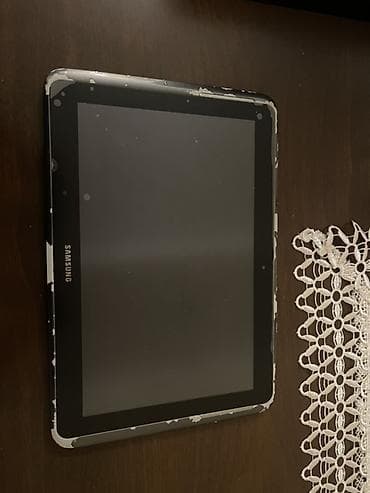 irşad electronics ipad mini 5: Planşet tam işləkdir, donma yoxdur. Ekranı təmizdir. Korpusunda — 1